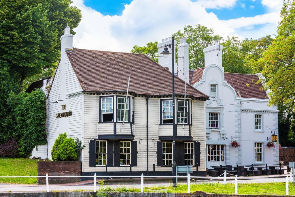 فندق Greyhound Carshalton المظهر الخارجي الصورة